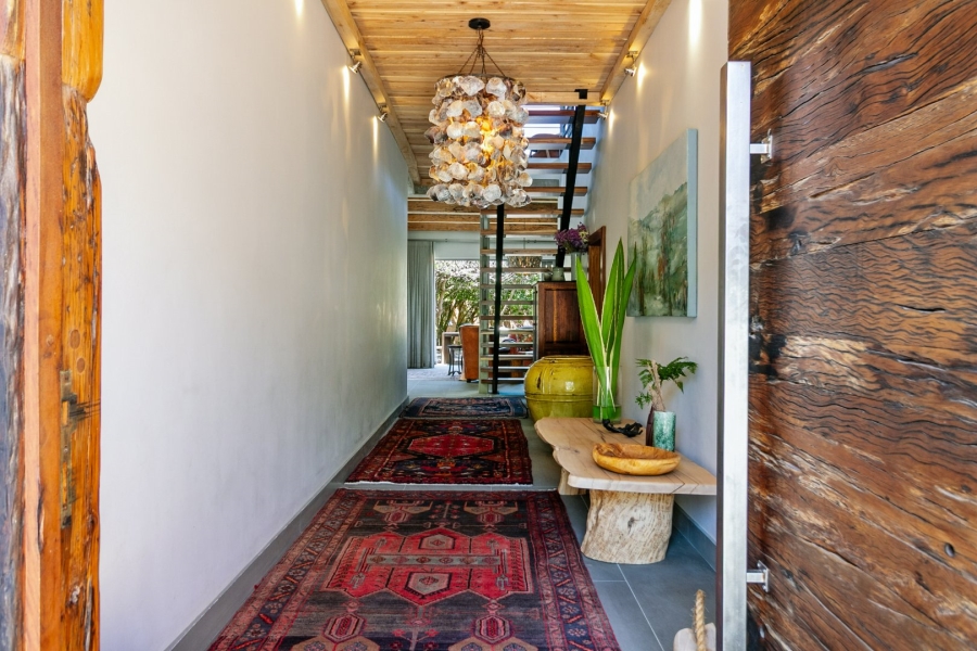 4 Bedroom Property for Sale in Buffalo Bay Western Cape